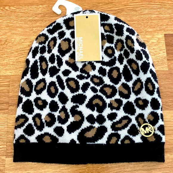 MICHAEL Michael Kors Accessories - NWT Cheetah Leopard Animal Print Beanie Hat Cap Michael Kors
